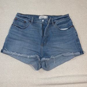 Abercrombie high rise mom shorts